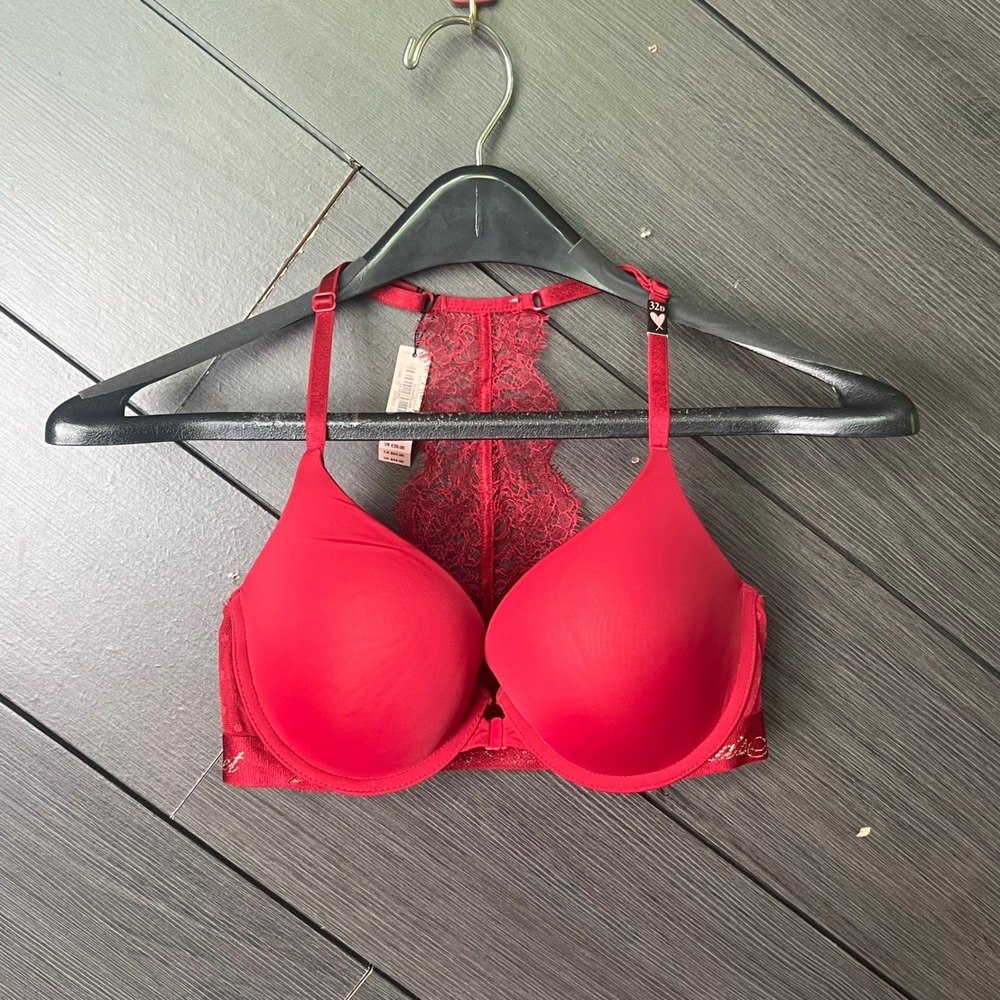 Victoria's Secret Women's Push Up Bra 32D Raspberry Lace Racerback NWT